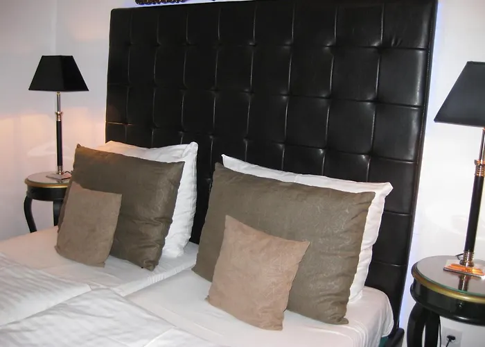 Boulevard Hotel 4*